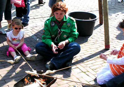 Broodbakken scouting Beneden Leeuwen