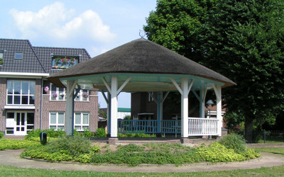 Kiosk Bergharen op hoek Molenweg-Dorpsstraat