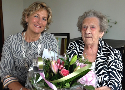 Dienan van Kruisbergen en waarnemen burgemeester Coorrie  - Van Rhee - Oud Ammerveld
