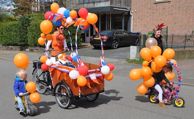 Klein, kleiner, kleinst in de optocht van Koningsdag