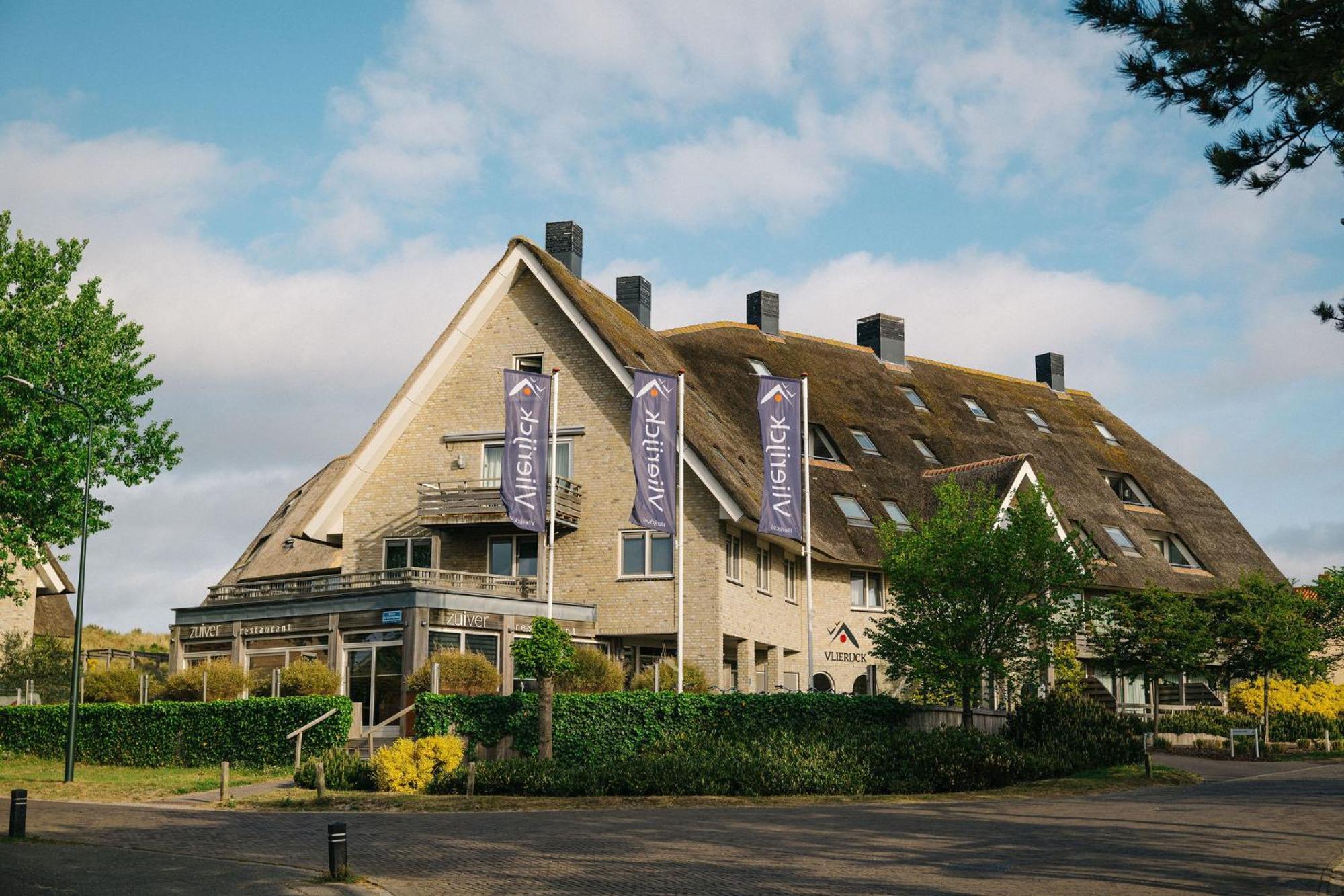Verblijven aan de Nederlandse Kust: 13 4-Sterrenhotels Vergeleken