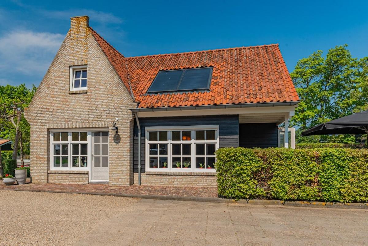 Waar Verblijf Je aan de Nederlandse Kust: 15 Beste Villa's